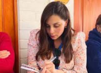 Nadie se salva: Delegada Scarlett Valdés sufre millonario robo