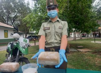 Sujeto caminaba con saco lleno de droga por Los Villares