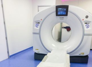 Arriendan Ambulancia para realizar Scanner