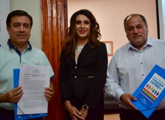 Autoridades y servicios de Los Andes reciben Protocolo de Atención a Comunidad LGBTIQ+