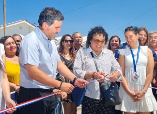 Reciben sus casas después de 18 años