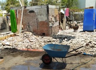 Necesita 5 mil ladrillos para reconstruir su casa