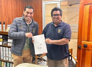 Panquehue: Municipio entrega Ambulancia a Bomberos