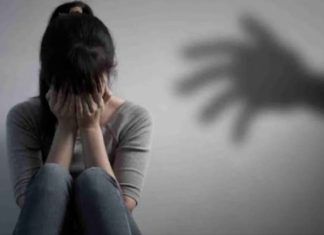 Queda en la cárcel por abusar y golpear a mujer