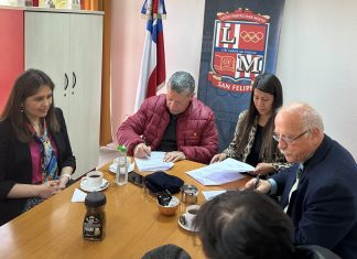 Liceo Mixto firma importantes convenios