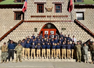 Alumnos de Premilitar del Mixto visitan Escuela de Montaña