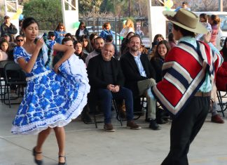 Gobierno Regional renueva vehículos y entrega sedes sociales en Catemu