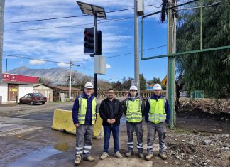 Llay Llay: Semáforo permite tránsito en ambos sentidos por puente «mecano»